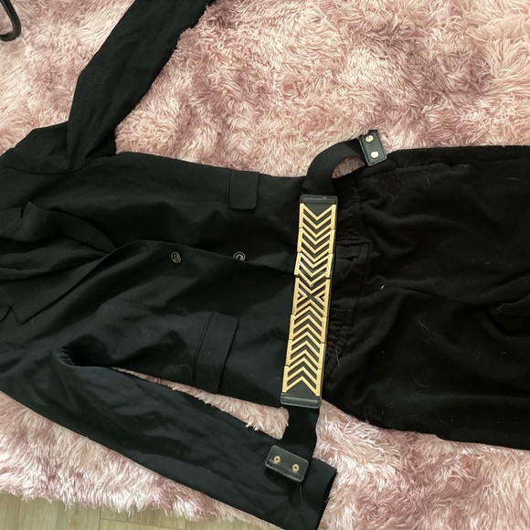 Black Suit - Picture 4 of 5